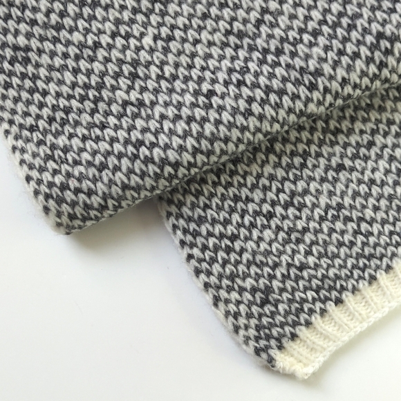 Aerie Classic Chunky Polka Dot Jacquard Knit Wool Blend Scarf Ivory Gray OS - Picture 6 of 8